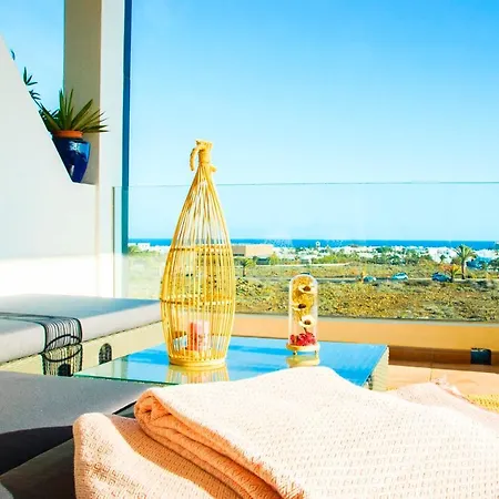 Apartment Ocean Views *